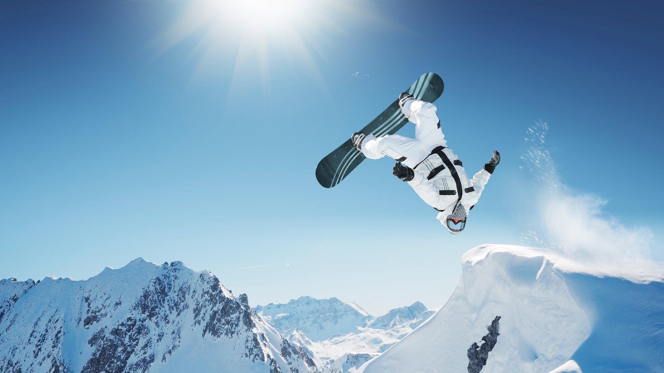 米博体育官网_体育教育助力青少年全面发展，校园运动热潮再升级